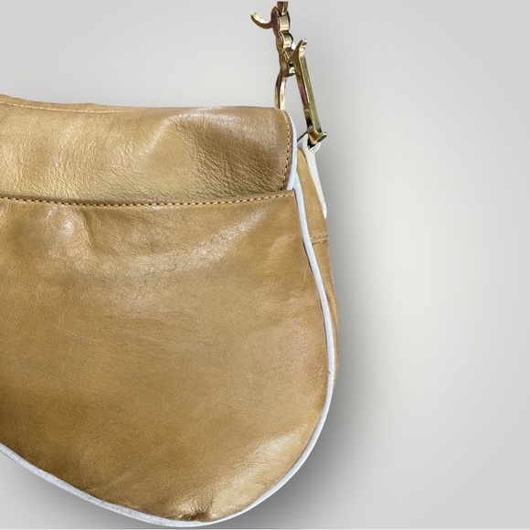 SOLD 📣 Vintage Christian Dior Tan Leather Saddle Bag - Picture 12 of 17